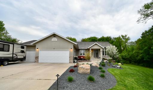 201 N Ridge Drive, Kenyon, MN 55946