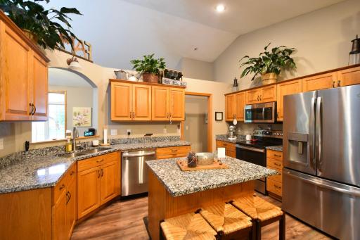 201 N Ridge Drive, Kenyon, MN 55946