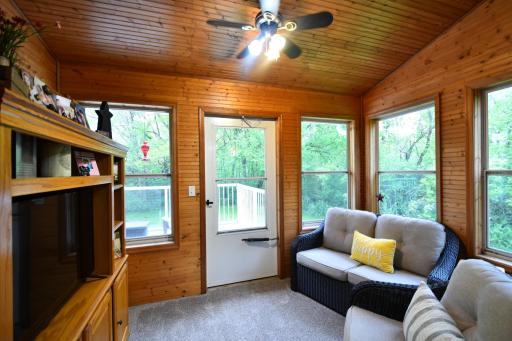 201 N Ridge Drive, Kenyon, MN 55946