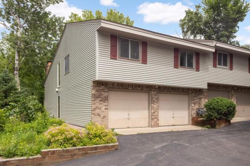 31 Garden Drive, Burnsville, MN 55337