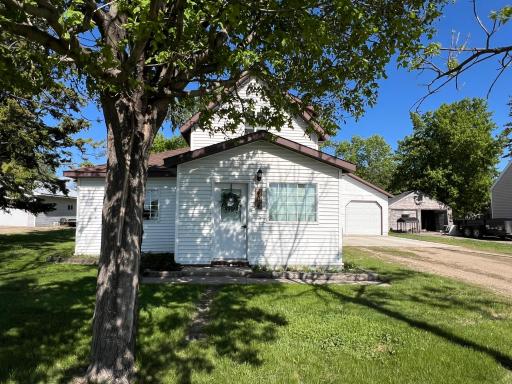 404 1st Street S, Hoffman, MN 56339