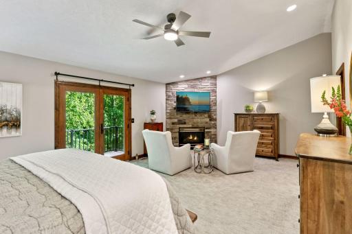 1405 W Farm Road, Chanhassen, MN 55318