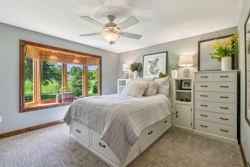 1405 W Farm Road, Chanhassen, MN 55318