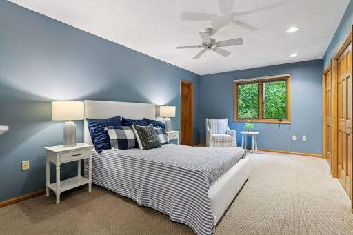 1405 W Farm Road, Chanhassen, MN 55318