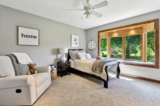 1405 W Farm Road, Chanhassen, MN 55318