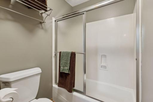 18172 Tamarack Drive, Minnetonka, MN 55345