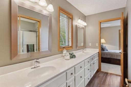 18172 Tamarack Drive, Minnetonka, MN 55345