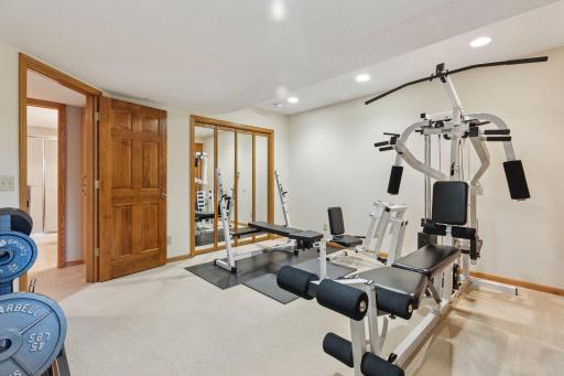 18172 Tamarack Drive, Minnetonka, MN 55345