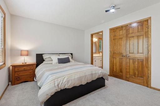 18172 Tamarack Drive, Minnetonka, MN 55345