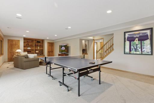 18172 Tamarack Drive, Minnetonka, MN 55345
