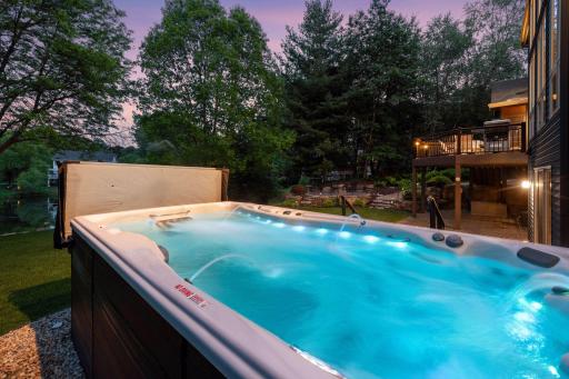 18172 Tamarack Drive, Minnetonka, MN 55345