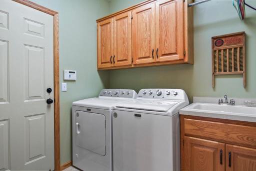 9240 Blackoaks Lane N, Maple Grove, MN 55311