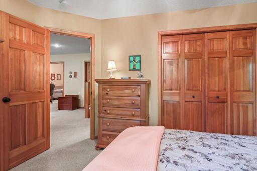 9240 Blackoaks Lane N, Maple Grove, MN 55311