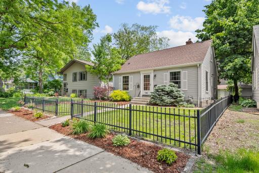 5349 40th Avenue S, Minneapolis, MN 55417