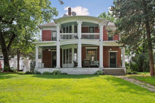 210 Dean Avenue E, Champlin, MN 55316
