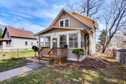 2522 Thomas Avenue N, Minneapolis, MN 55411