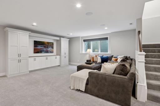 4324 Oakdale Avenue S, Edina, MN 55424