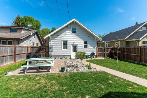 527 W Vasa Avenue, Fergus Falls, MN 56537