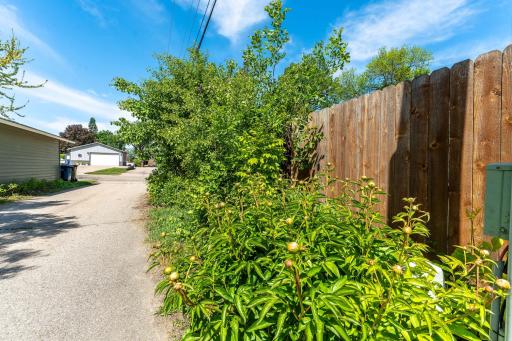 527 W Vasa Avenue, Fergus Falls, MN 56537