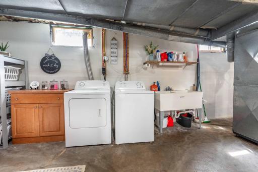 527 W Vasa Avenue, Fergus Falls, MN 56537