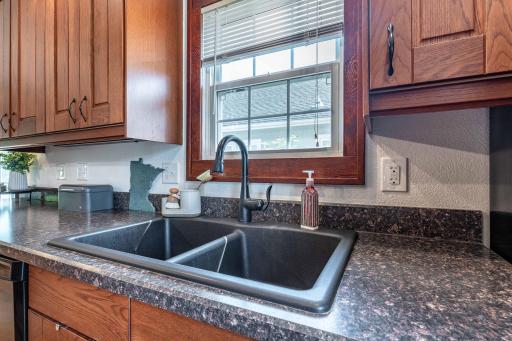 527 W Vasa Avenue, Fergus Falls, MN 56537