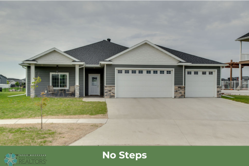 1908 65th Avenue S, Fargo, ND 58104