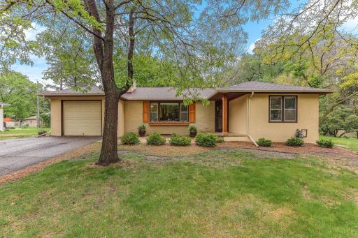 5725 Golden Valley Road, Golden Valley, MN 55422