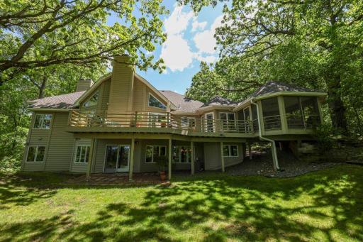 1901 Warrior Drive, Mendota Heights, MN 55118