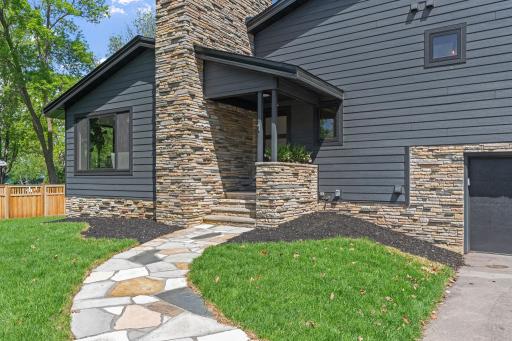 1 Maclynn Road, Excelsior, MN 55331