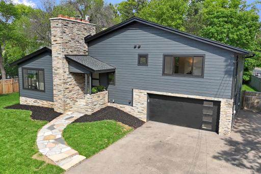 1 Maclynn Road, Excelsior, MN 55331