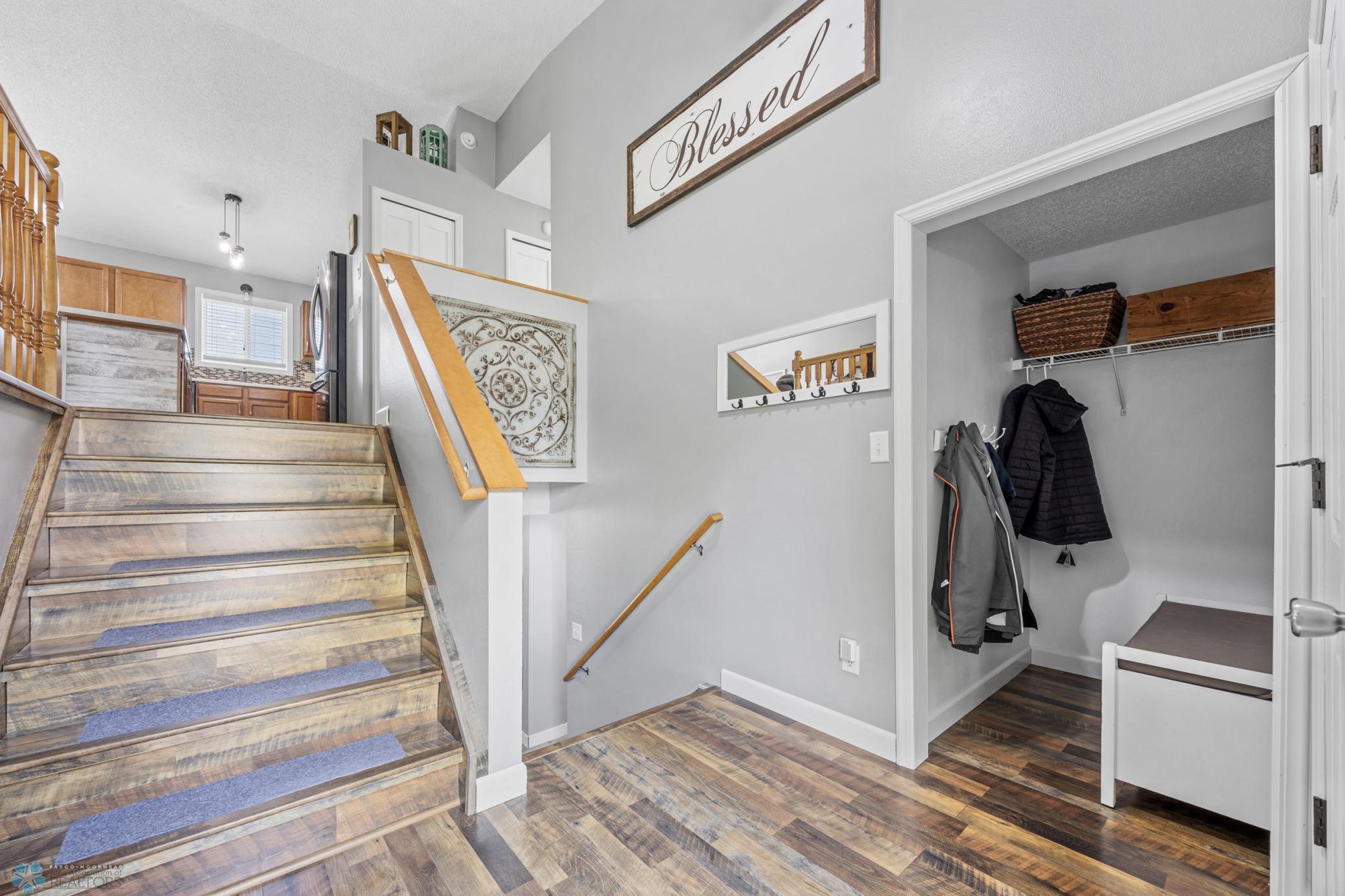 3010 18 Foyer.jpg