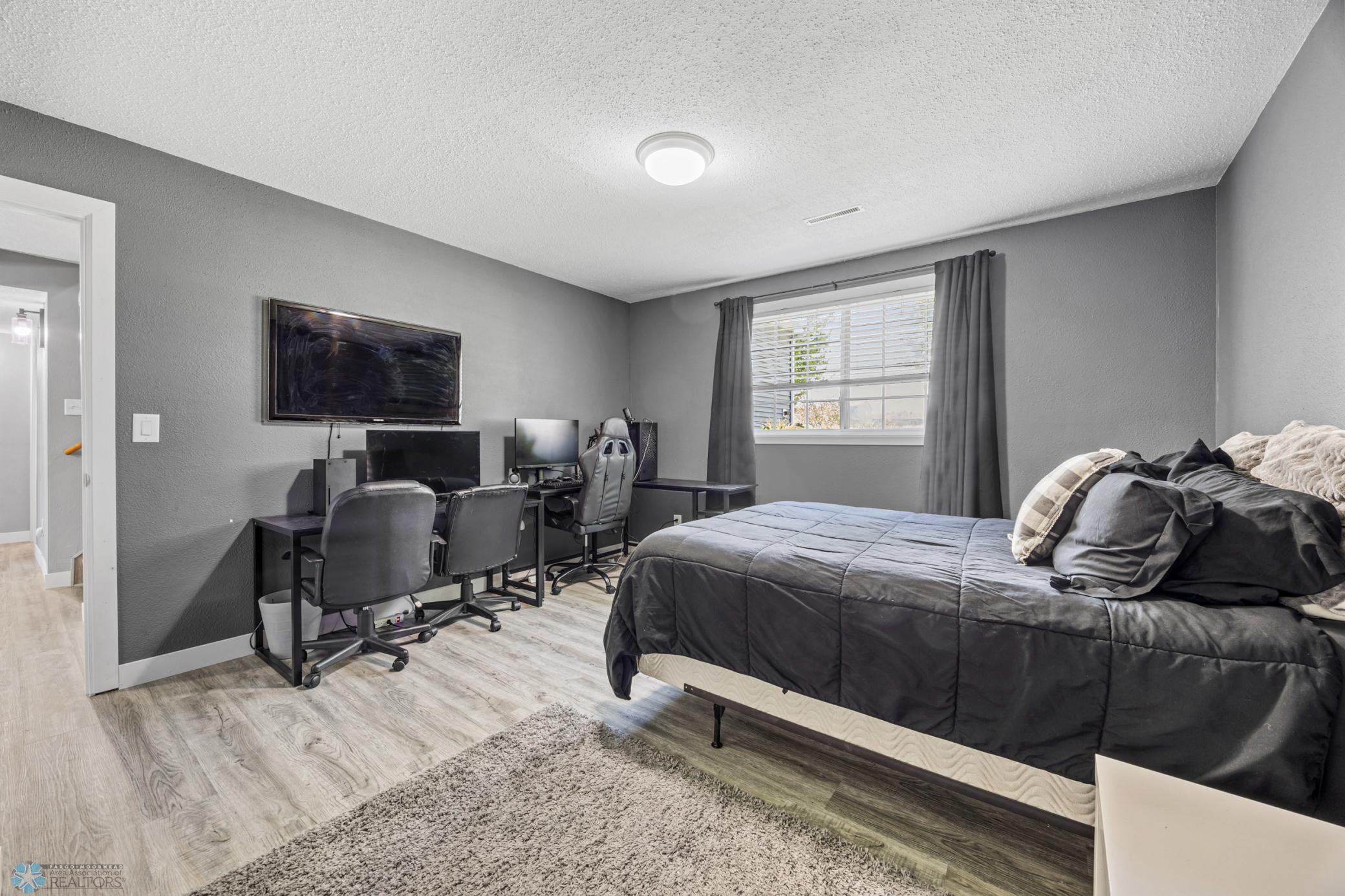 3010 21 Bedroom 3.jpg