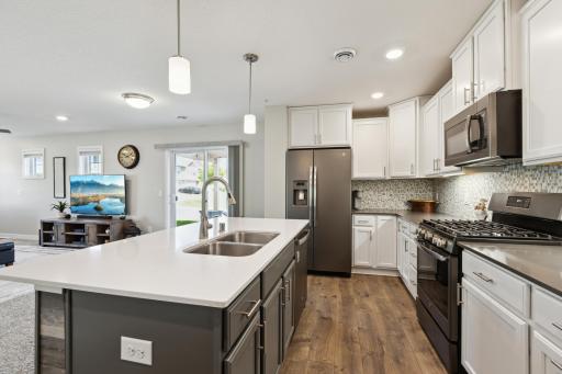 11564 Woodside Drive, Maple Grove, MN 55311