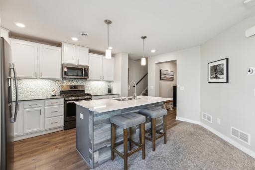 11564 Woodside Drive, Maple Grove, MN 55311