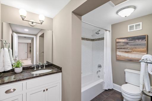 4805 Thomas Avenue S, Minneapolis, MN 55410