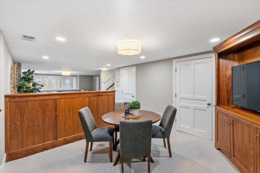 4805 Thomas Avenue S, Minneapolis, MN 55410