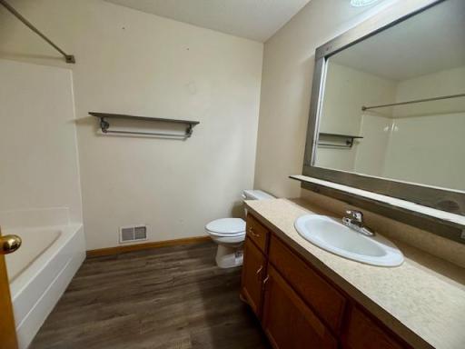10019 Oakwood Court N, Brooklyn Park, MN 55443