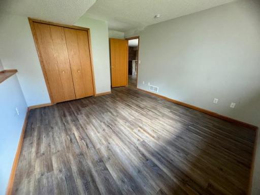 10019 Oakwood Court N, Brooklyn Park, MN 55443