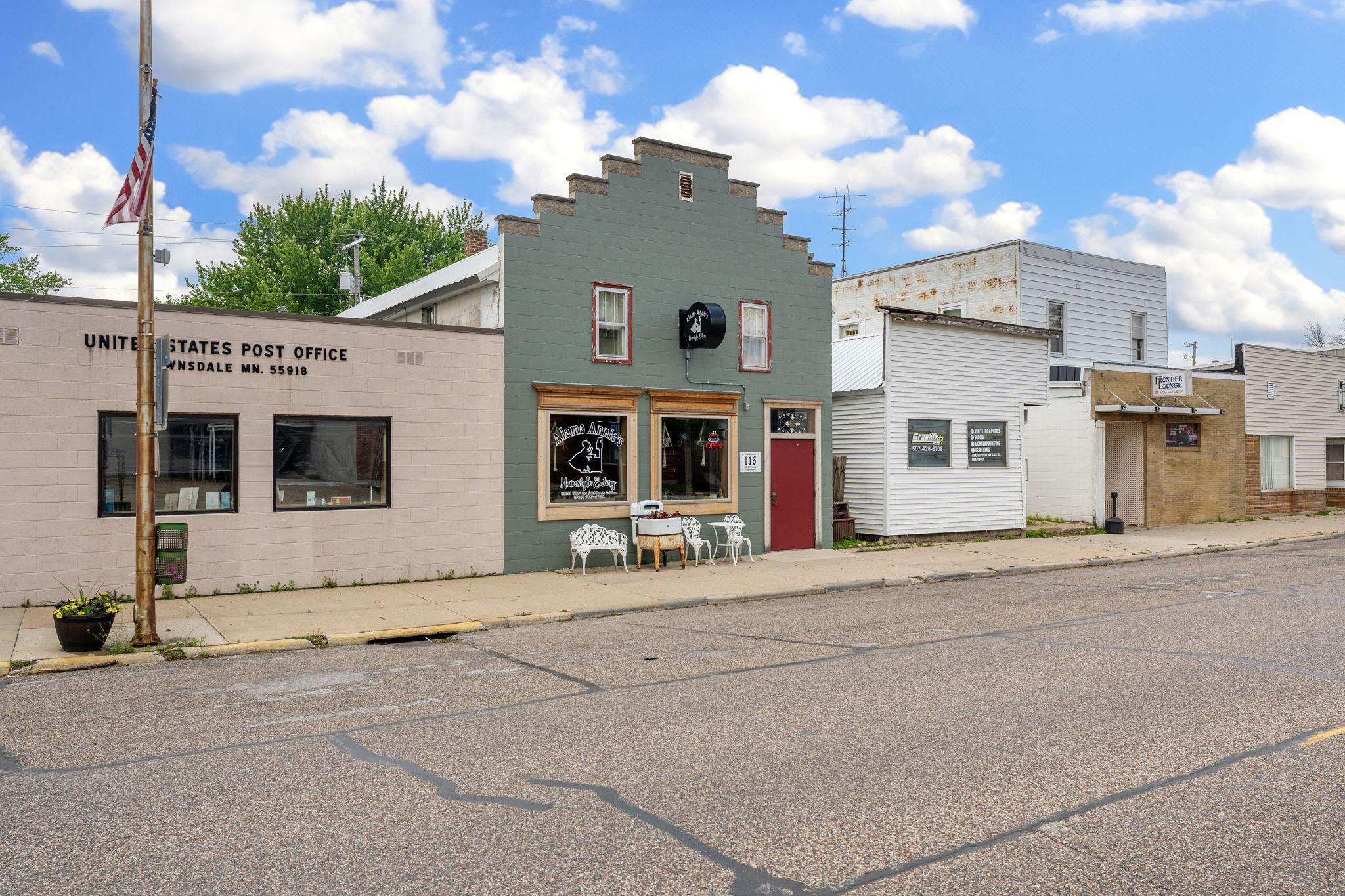 3-web-or-mls-116-mill-st-s.jpg