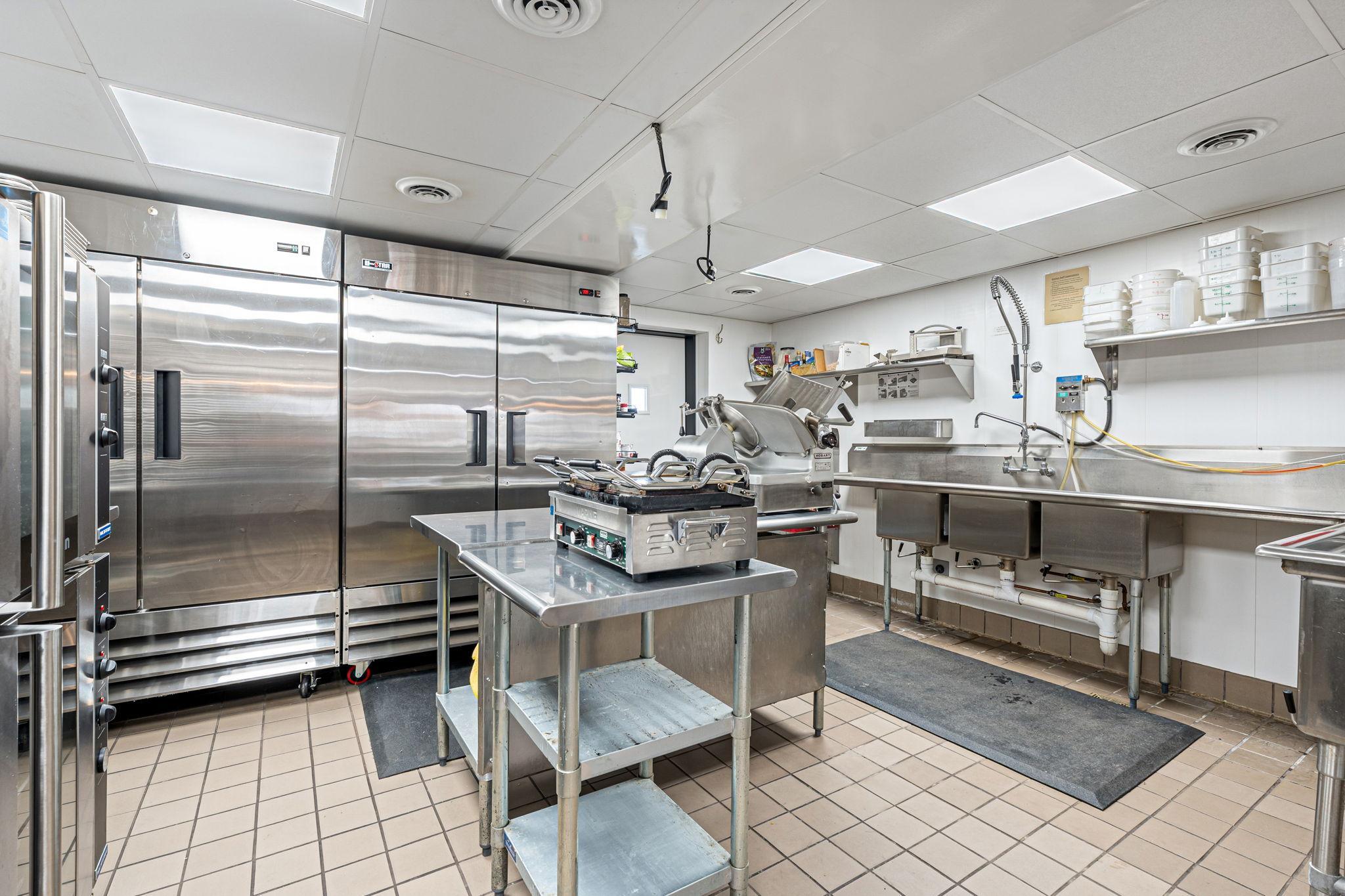 28-web-or-mls-116-mill-st-s.jpg