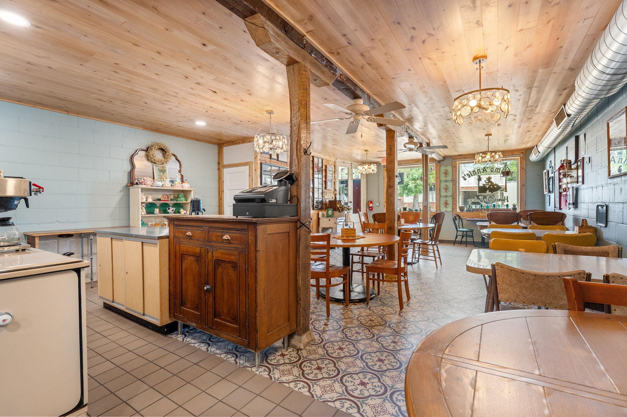 18-web-or-mls-116-mill-st-s.jpg