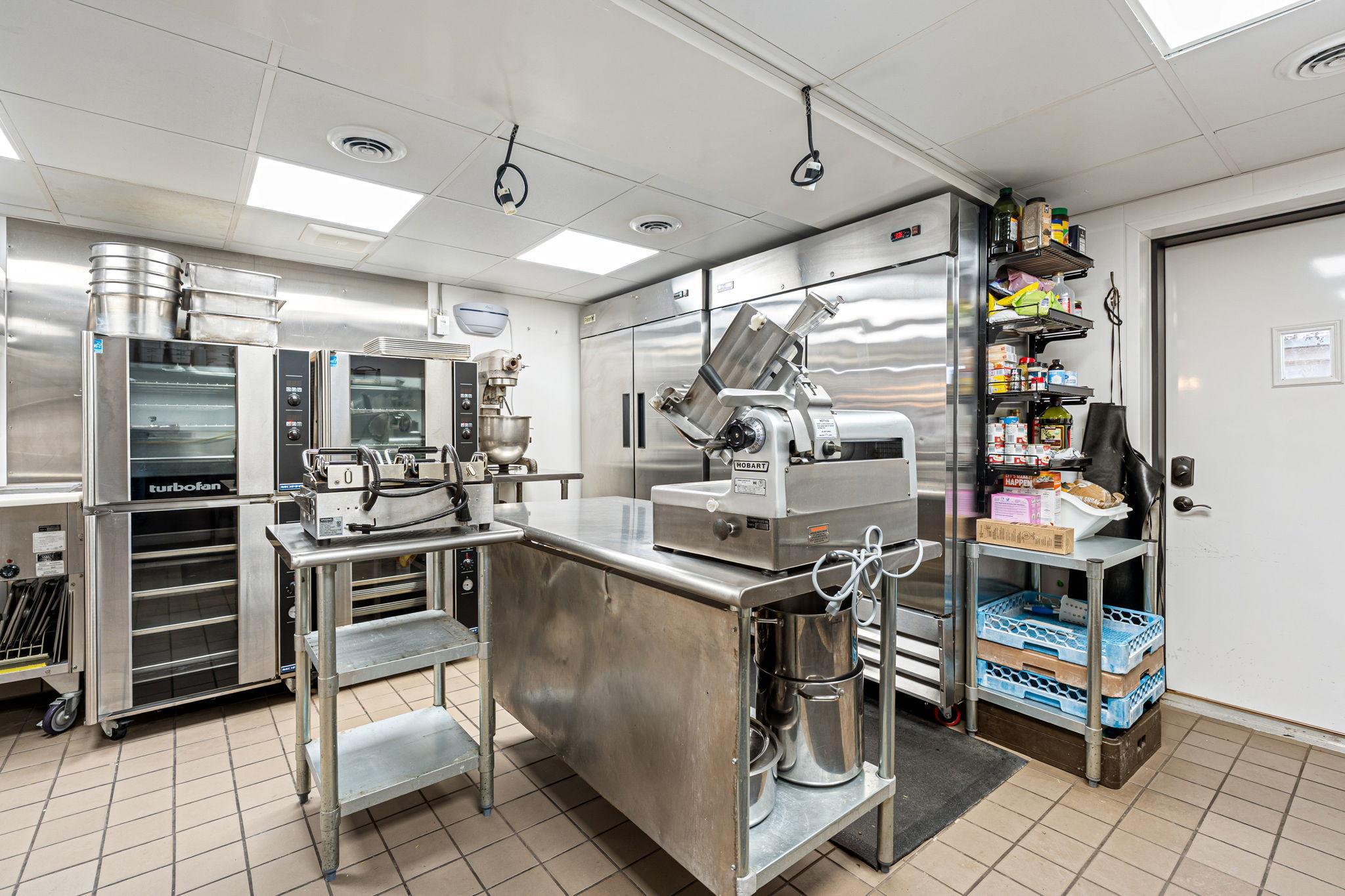 37-web-or-mls-116-mill-st-s.jpg