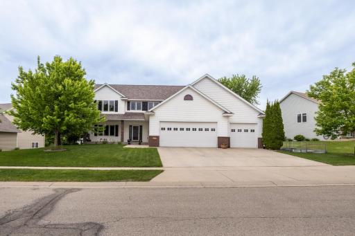 2320 Crimson Ridge Circle NW, Rochester, MN 55901