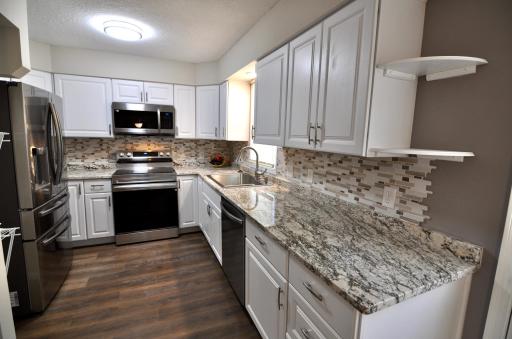809 Russell Avenue N, Minneapolis, MN 55411
