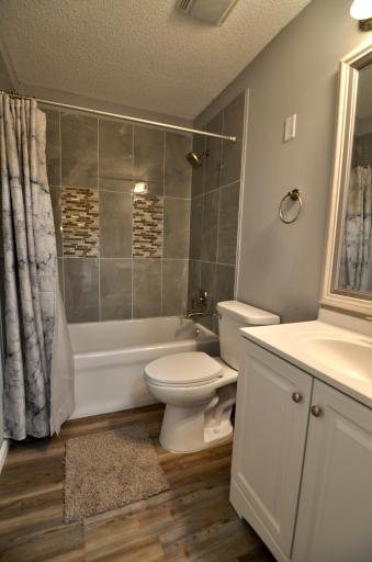 809 Russell Avenue N, Minneapolis, MN 55411