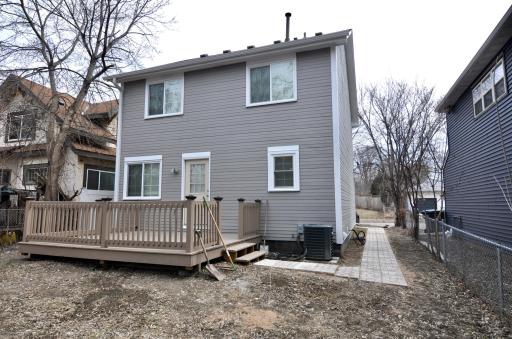 809 Russell Avenue N, Minneapolis, MN 55411