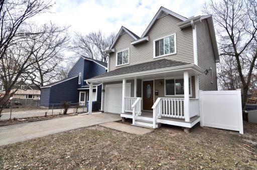 809 Russell Avenue N, Minneapolis, MN 55411