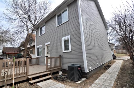 809 Russell Avenue N, Minneapolis, MN 55411