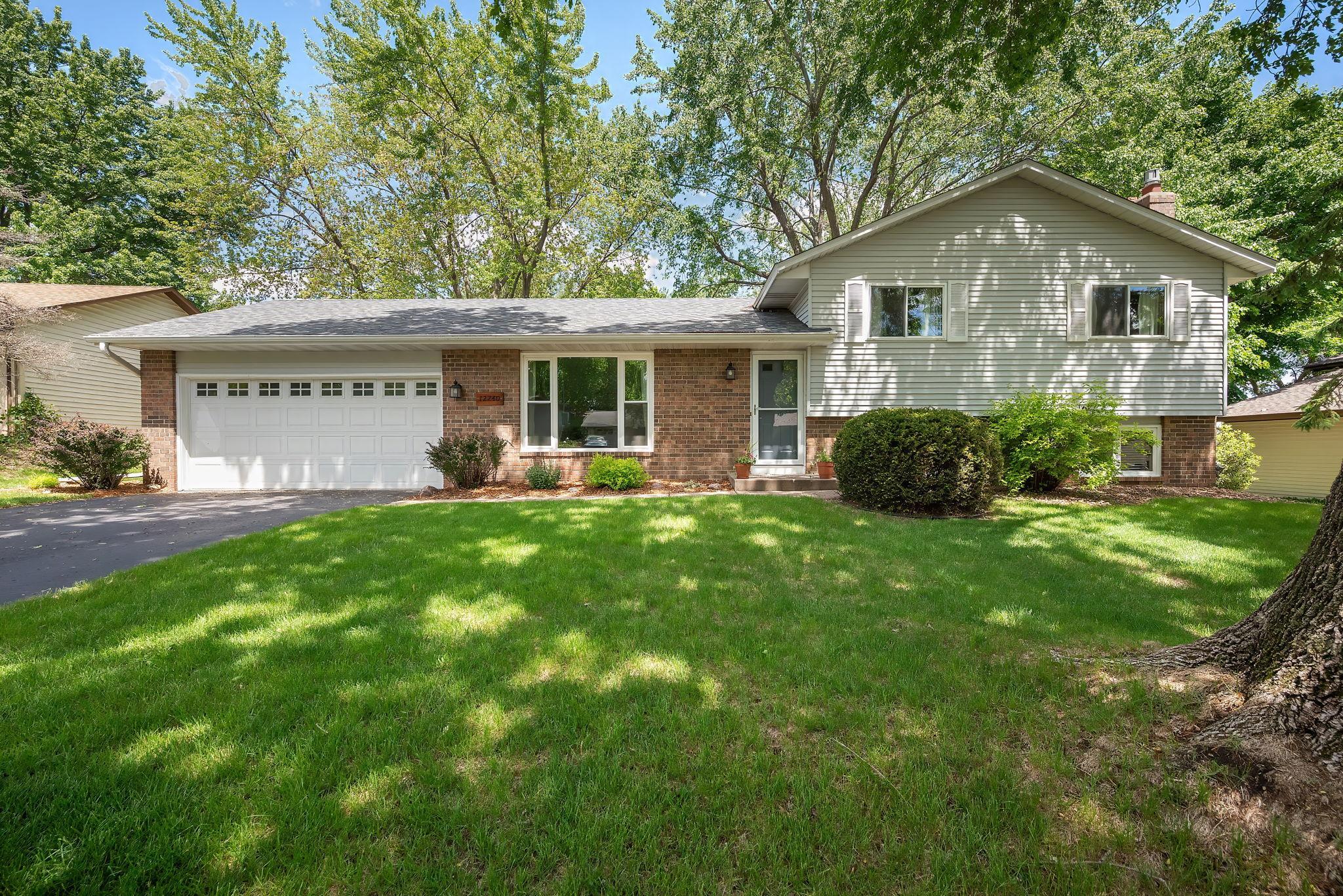 12240 Jack Pine Trail-Eden Prairie-MN