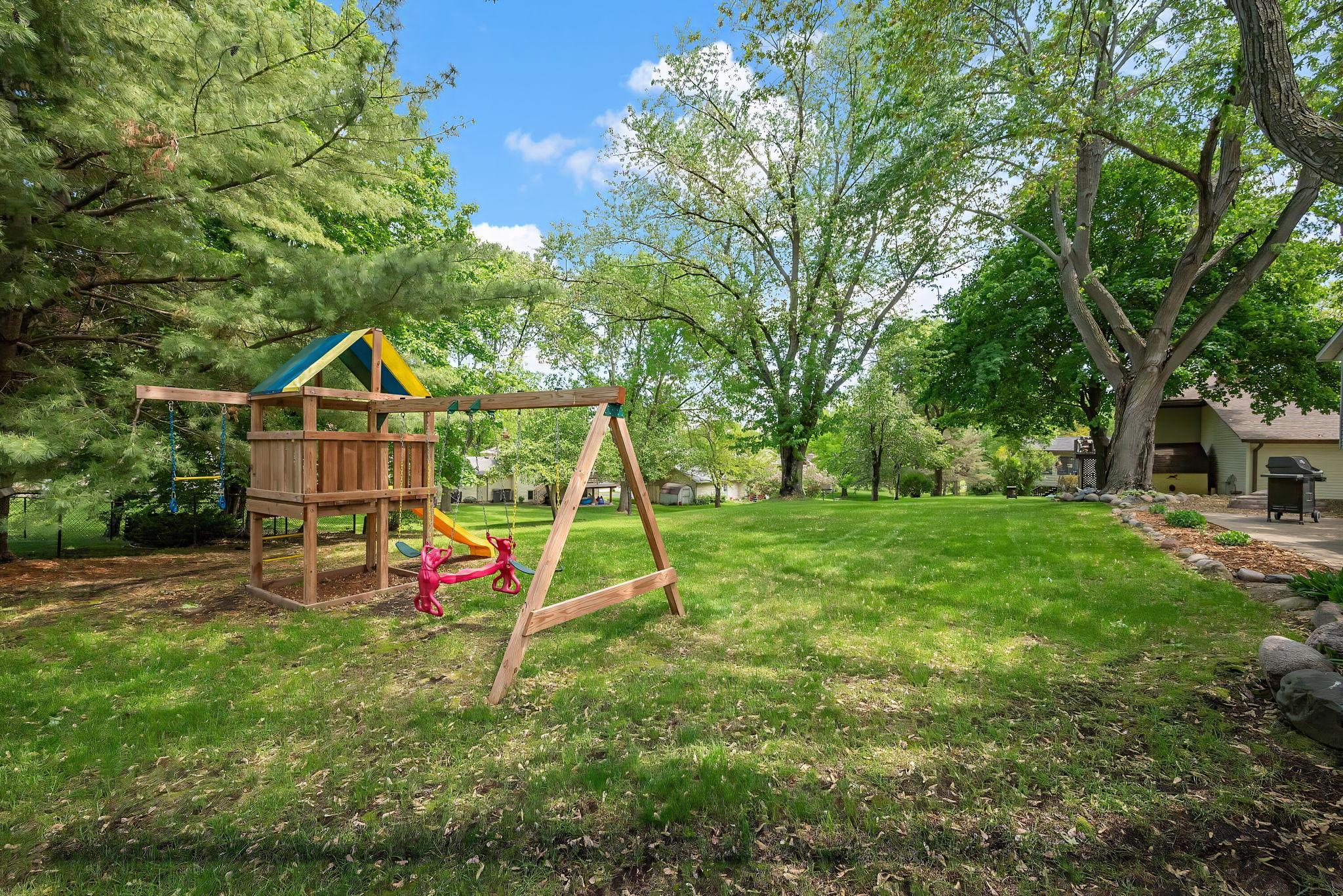 20-web-or-mls-12240-jack-pine-trail.jpg